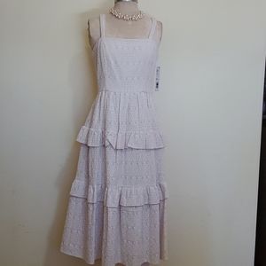 Gianni bini   Dress pale pink color